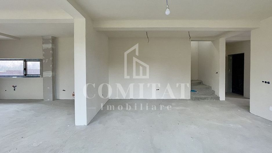 Casă cu 700 teren și garaj zona Scolii Feleacu - Poză 4