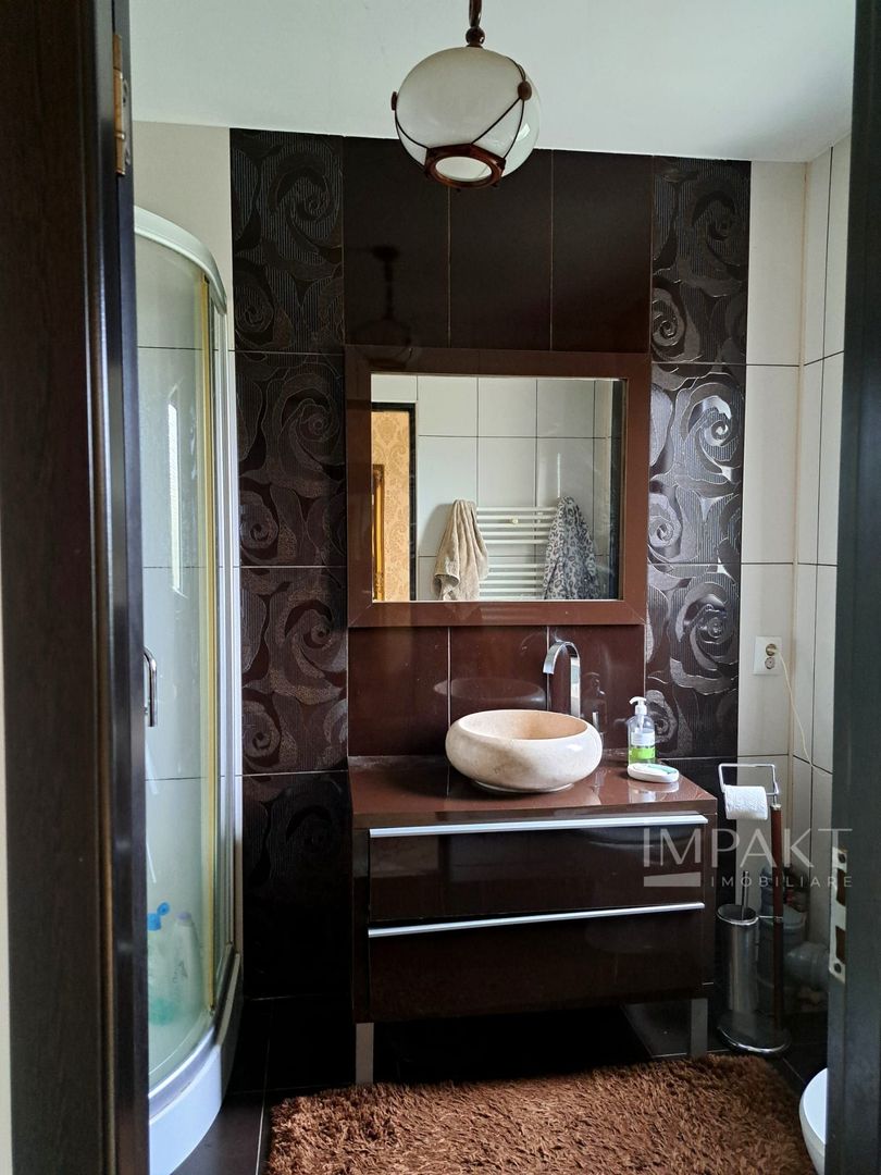 Casa  cu  vedere Panoramică în Făget, Peisaj de Vis și Confort Complet! - Poză 9