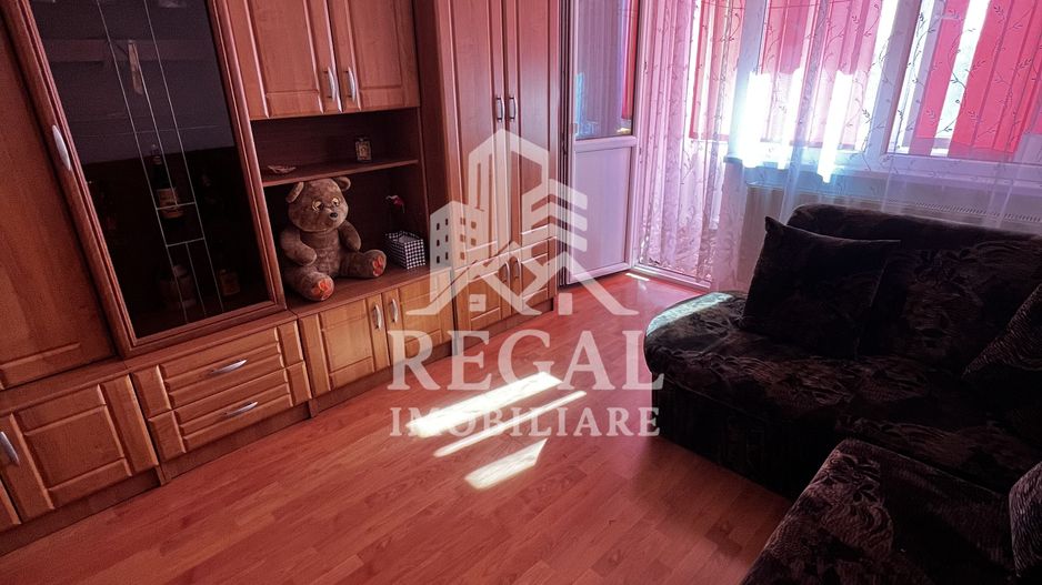 Apartament 3 camere de vânzare – Micro 7 - Poză 1