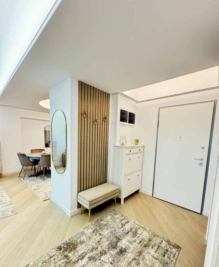 | Top View | Cortina North | 3 Rooms | Luxury | - Poză 6