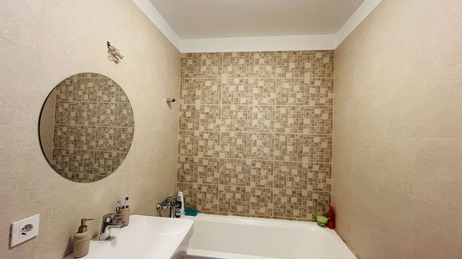 Apartament de vanzare, bloc nou, cu lift, bucatarie separata, dressing - Poză 4