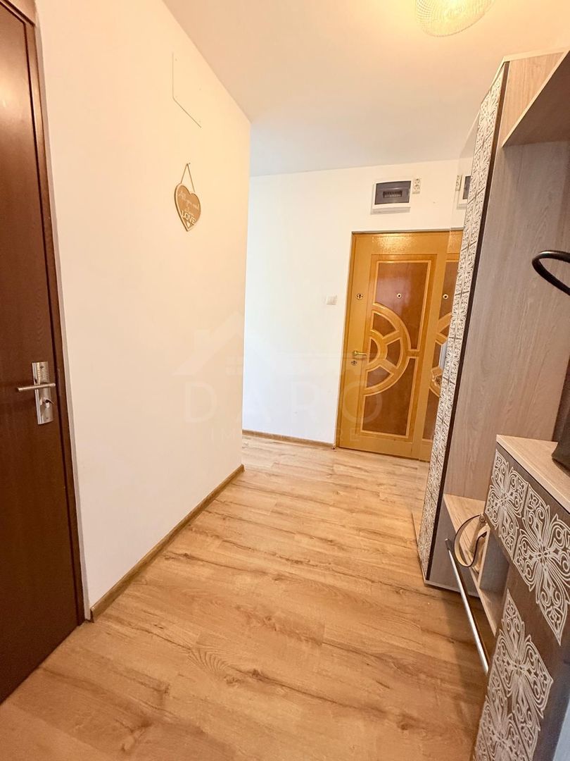 Apartament două camere de vânzare Dâmbu renovat - Poză 3