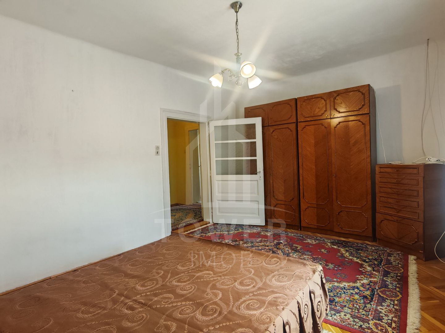 Casă individuală cu 3 camere, curte , în Sibiu, zona Lupeni - Poză 15