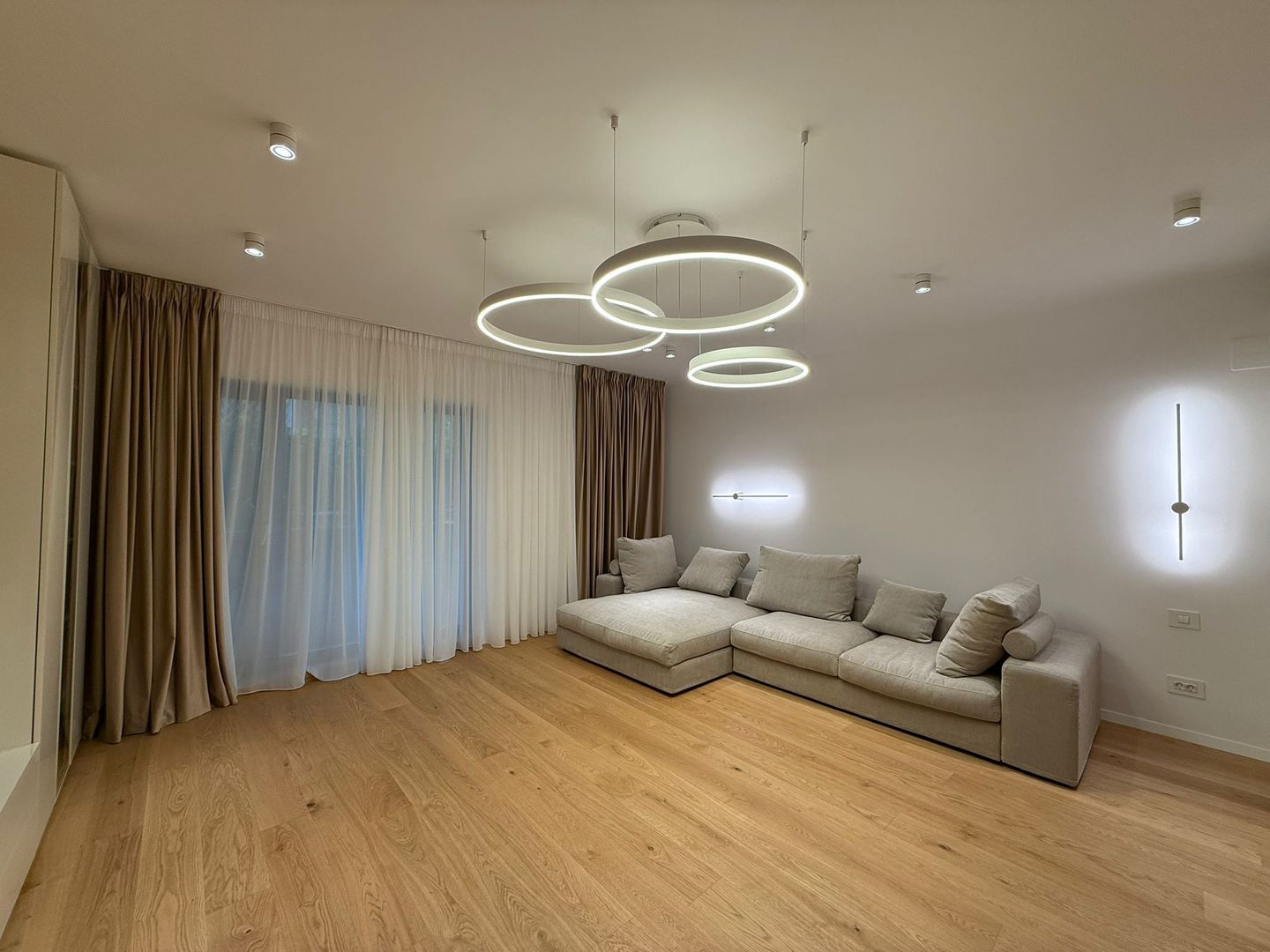 Armonie în alb și bej - Prima inchiriere I Floreasca - Poză 1