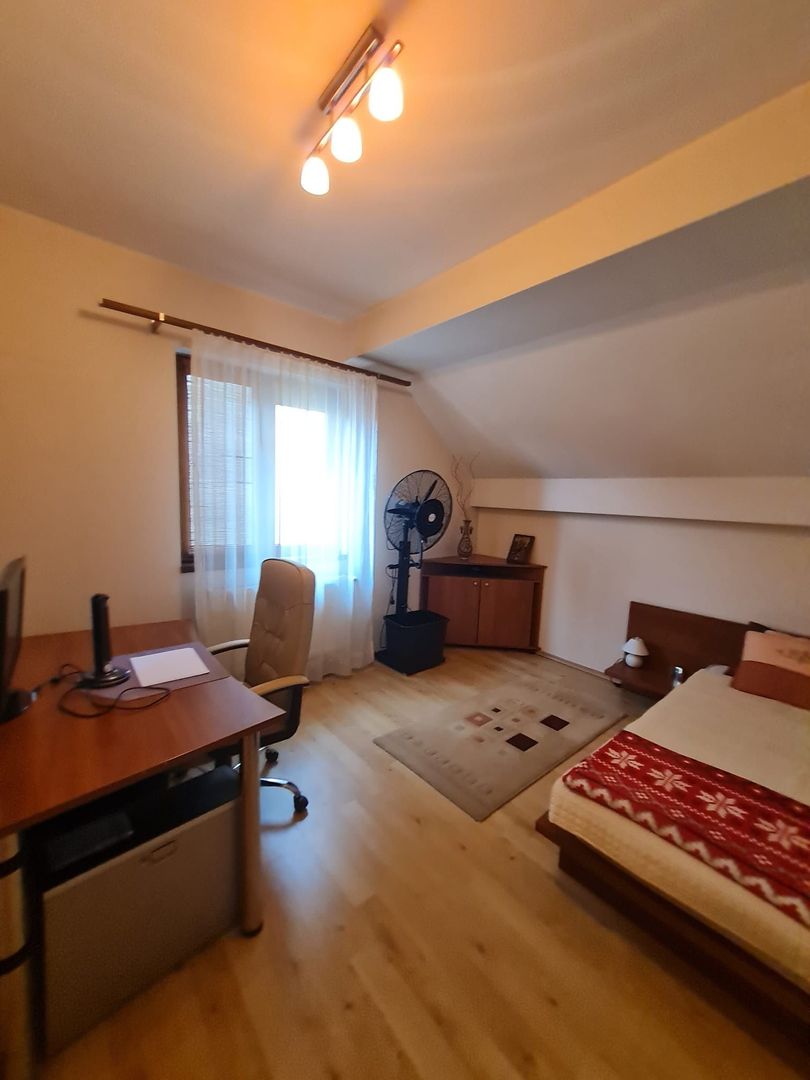 Vila individuala,la 10 min de Piața Victoriei! - Poză 10