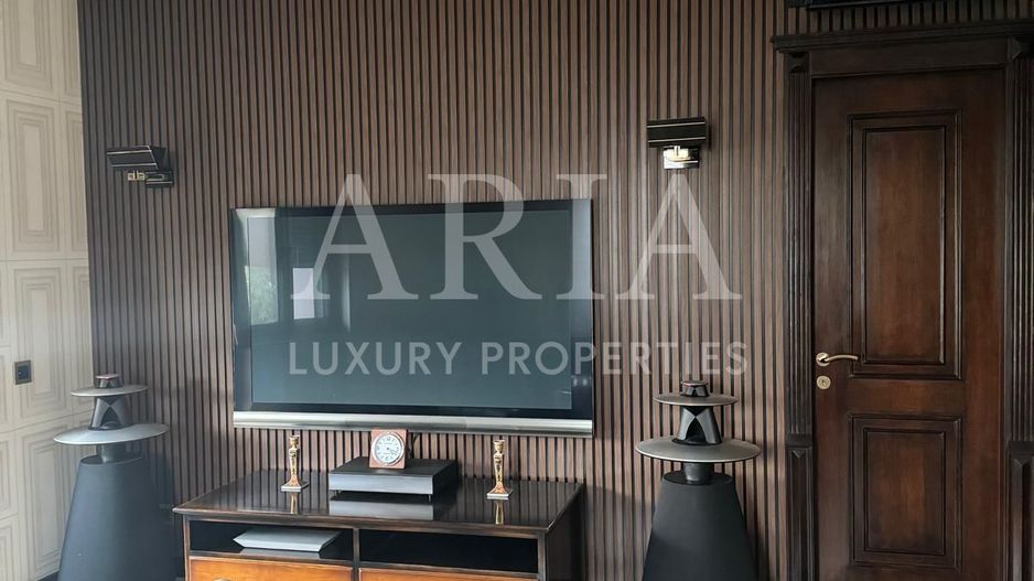 Refined living în centrul istoric al Bucureștiului - Poză 2