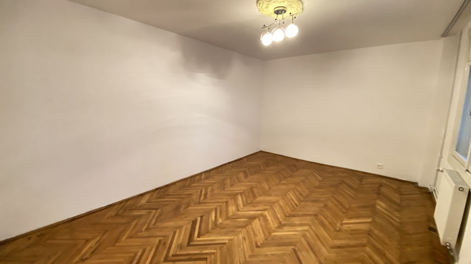 Apartament 2 Camere, Decomandate, Etaj 1, Centrala, Fabric, Comision 0 - Poză 5