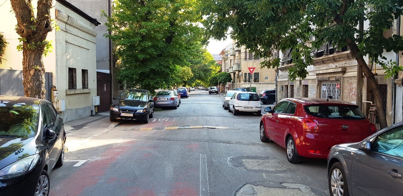 Vanzare Casa 4 camere | Zona Decebal Strada Popa Nan | Universitatea Hyperion - Poză 2