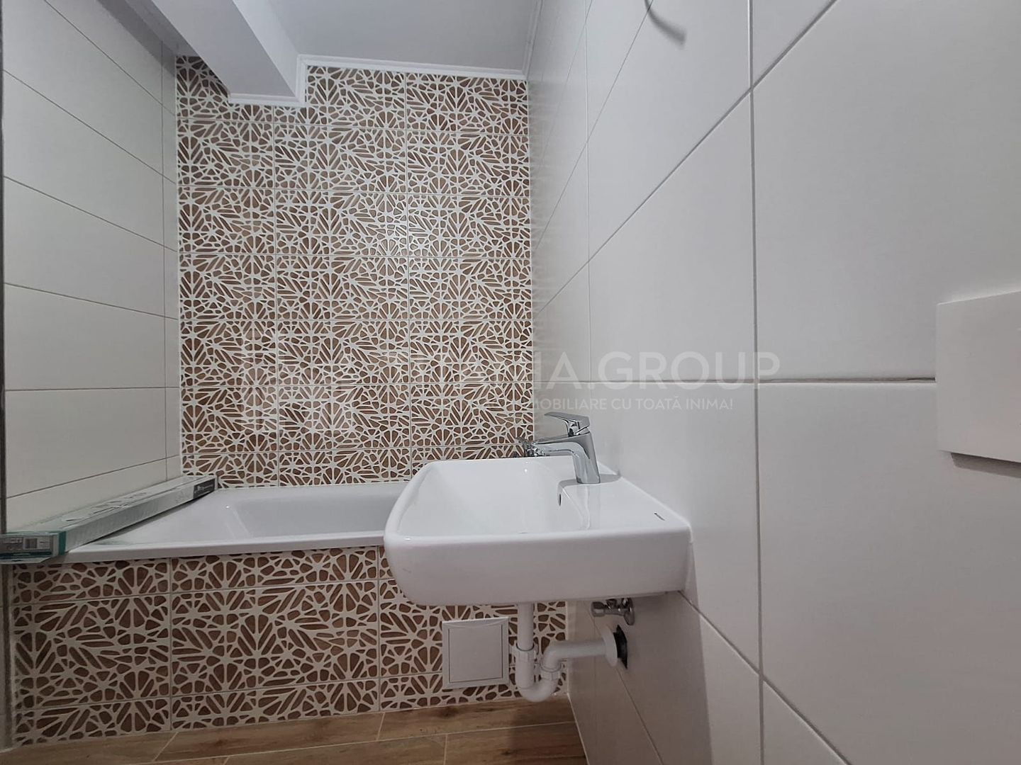 Apartament 3 camere nemobilat +loc de parcare -  Maurer Villas - Poză 9