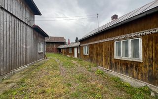 De vanzare casa, atelier fierarie, 4 anexe - 2507 mp in Manastirea Humorului - Poză 11