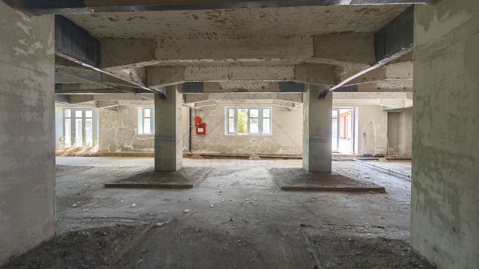SAD 381 mp utili,  Complex Studentesc, vizibilitate excelenta. - Poză 2