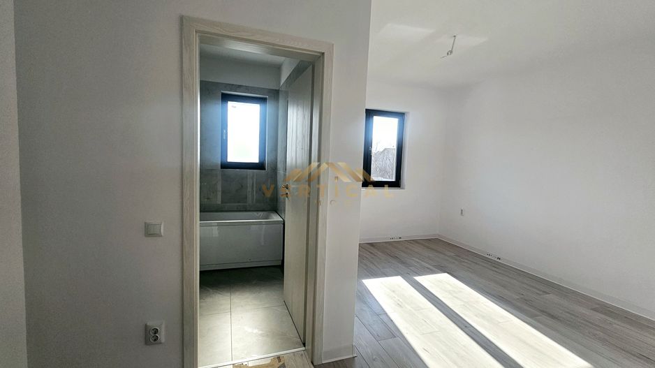 Casa pe un singur nivel cu 4 camere - comuna Berceni - Poză 4