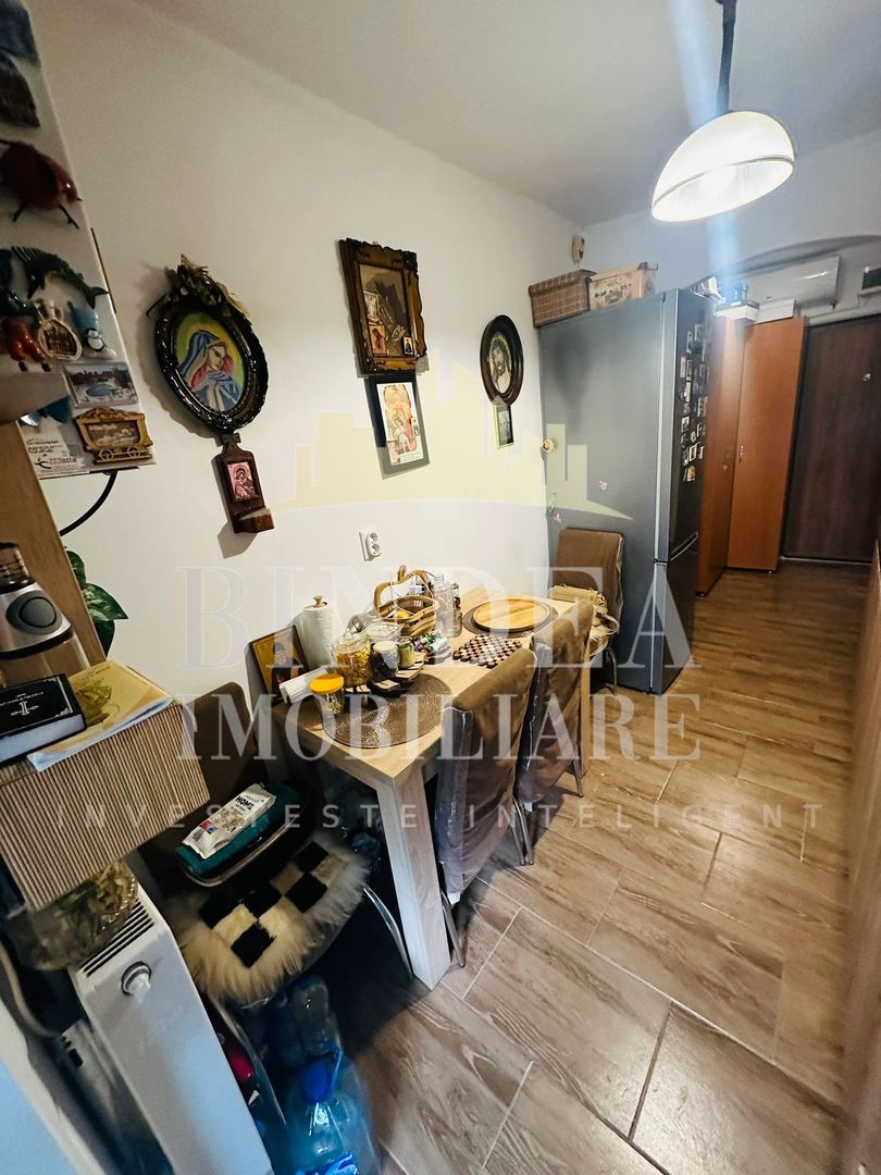 Apartament 2 camere decomandat etaj intermediar, centrala+ clima - Poză 3