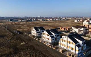 Duplex cu 4 camere si teren generos de 352 mp – Mosnita Noua - Poză 40