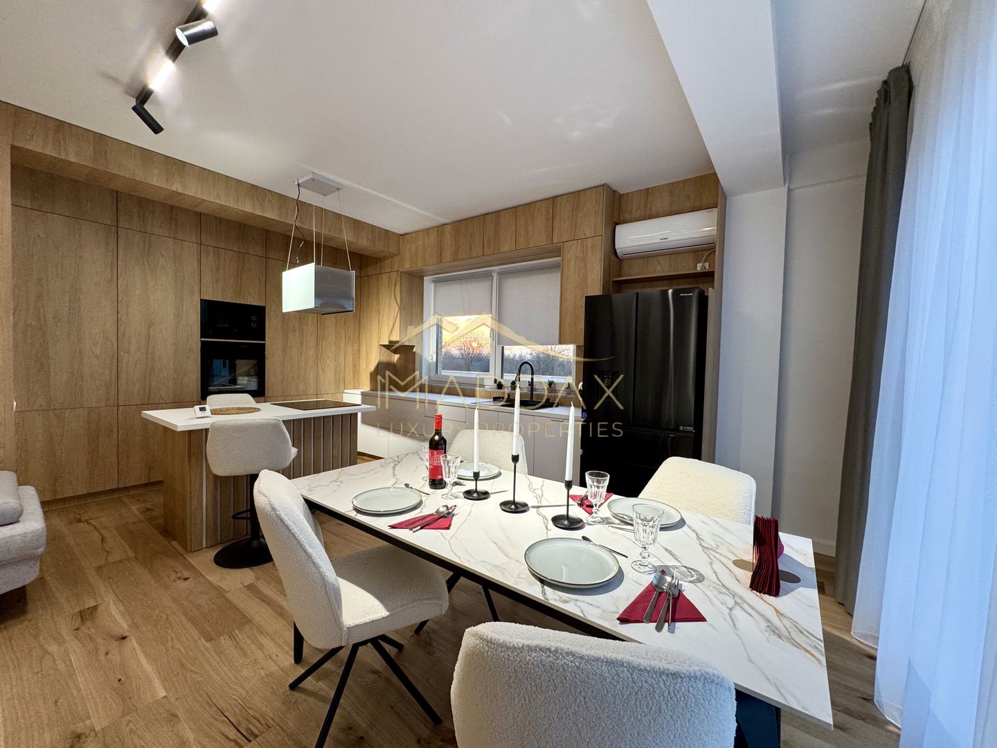 Duplex cu 4 Camere *211mp* / 2 parking / Erou Iancu Nicolae - Poză 17