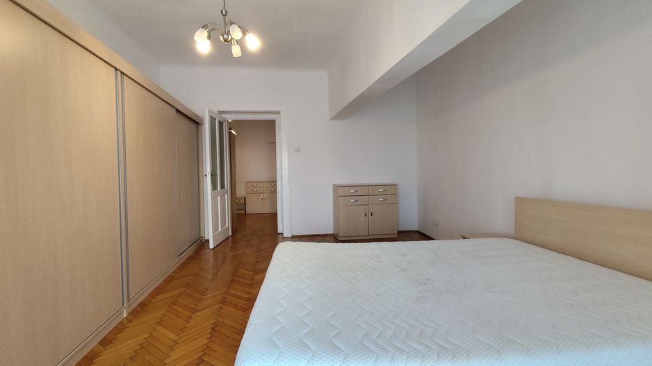 Inchiriere apart. 4 cam. Ultracentral, pe str. Iosif Vulcan, Oradea - Poză 10