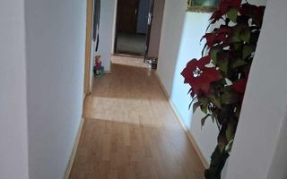 Apartament de vânzare - Poză 3