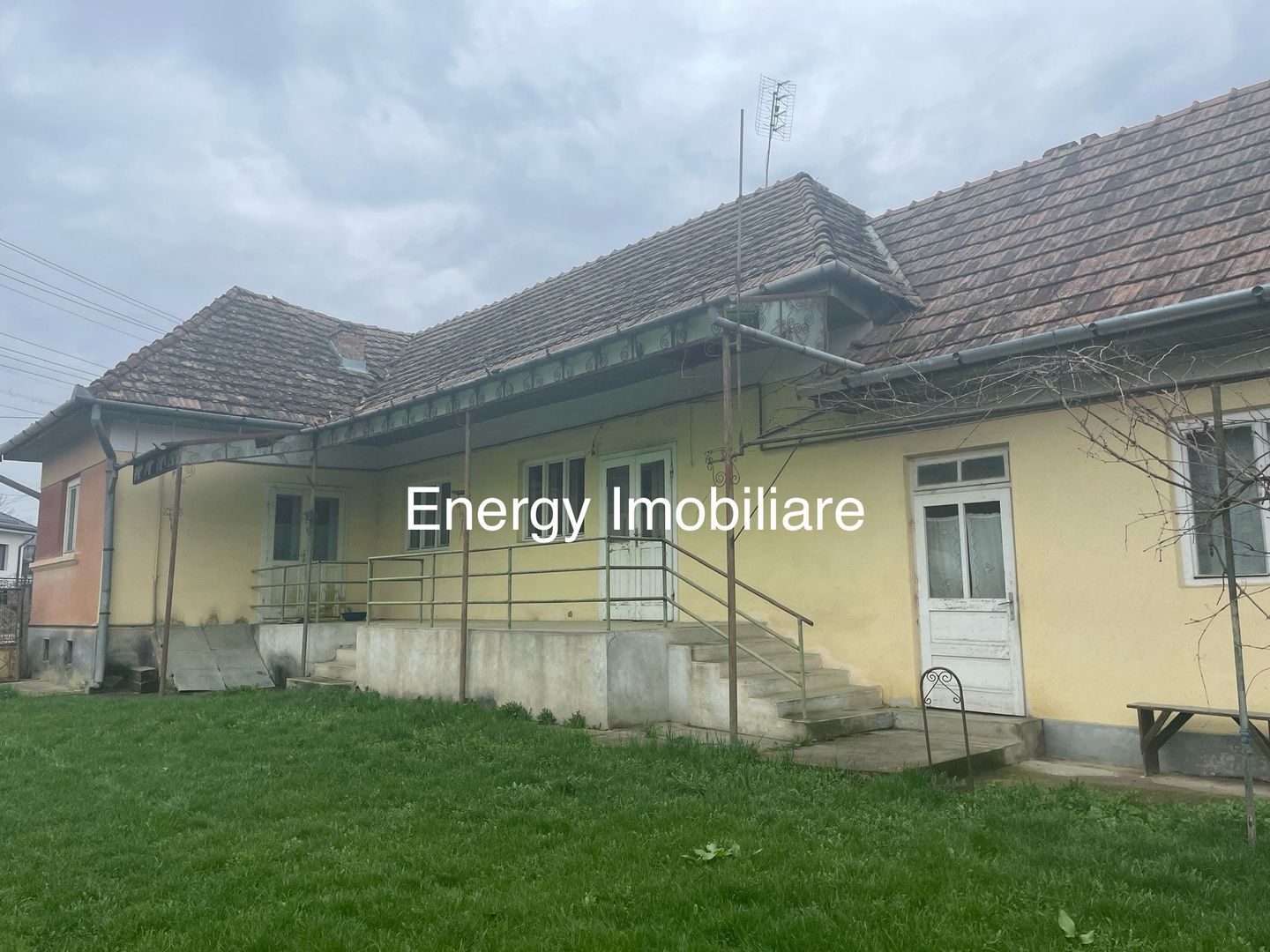 Casă cu teren, Cornești - Poză 1