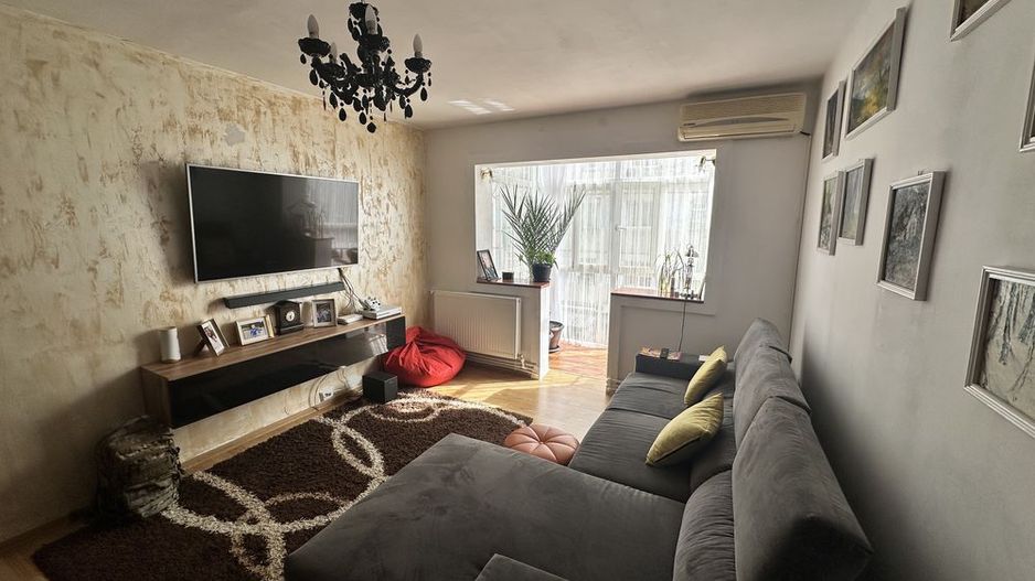 Apartament 3 camere- Rovine - Poză 1