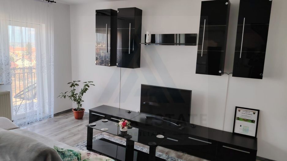 Apartament modern 3 camere 65 mp utili balcon zona Vasile Aaron - Poză 4