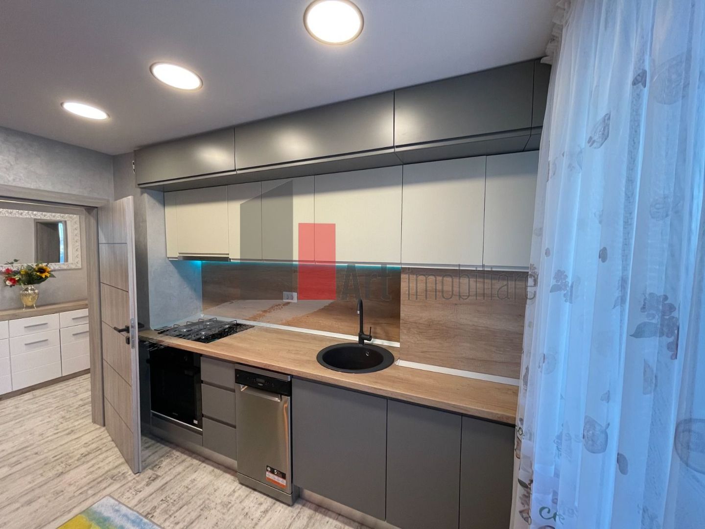 Inchiriere 2 Camere Unirii - Piata Alba Iulia - Poză 4