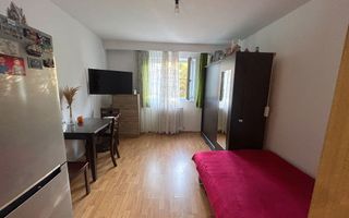 Garsonieră de vânzare | Sibiu, Vasile Aaron | baie cu geam - Poză 3