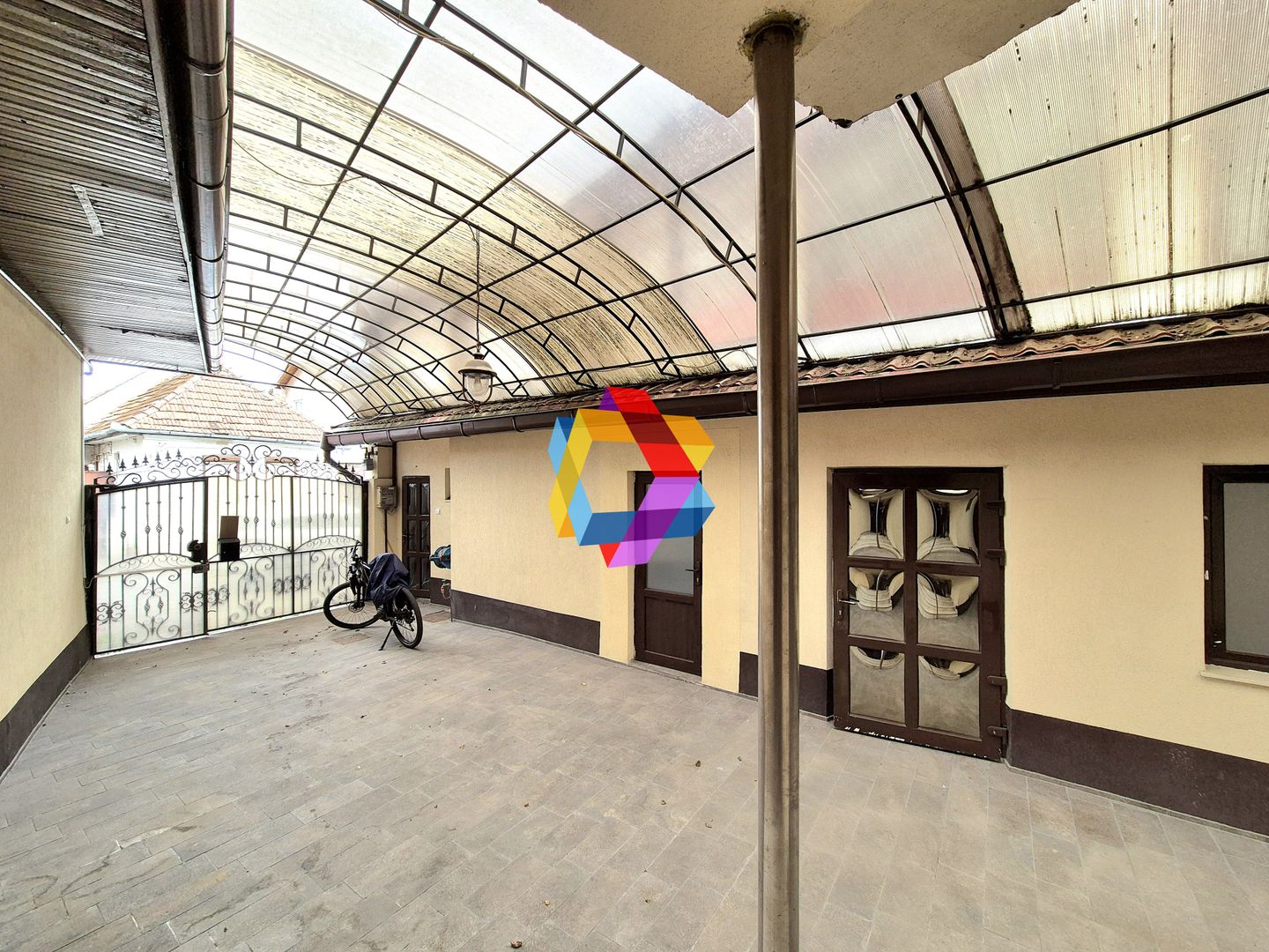 Spatiu comercial la casa - 170 mp - Poză 12