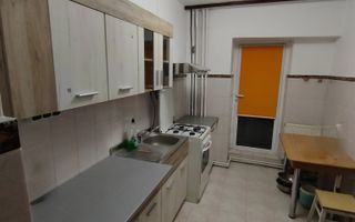 Alpha Bank-  Pacurari- 2 camere  Decomandat 399 euro - Poză 7