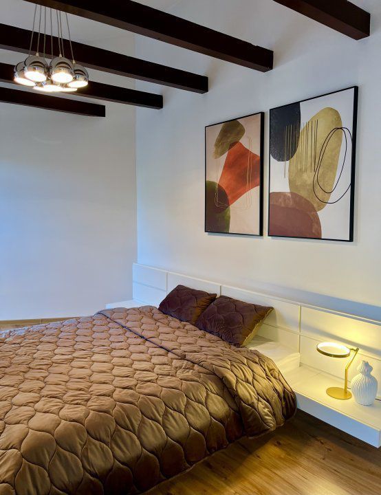 Unirii zona Marriott, Casa/Vila P+1+curte, Comercial sau Rezidential - Poză 11