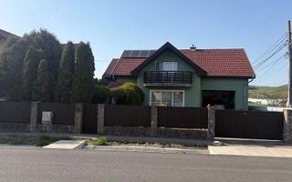 Casa cu 5 camere, 213mp, Zona Santana de Mures - Poză 1