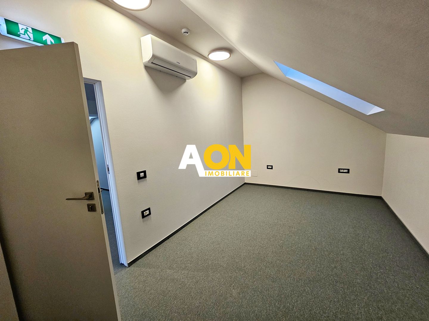 Clădire istorică ultracentrală, PUB + 13 birouri, S+P+M, renovată 2024 - Poză 24