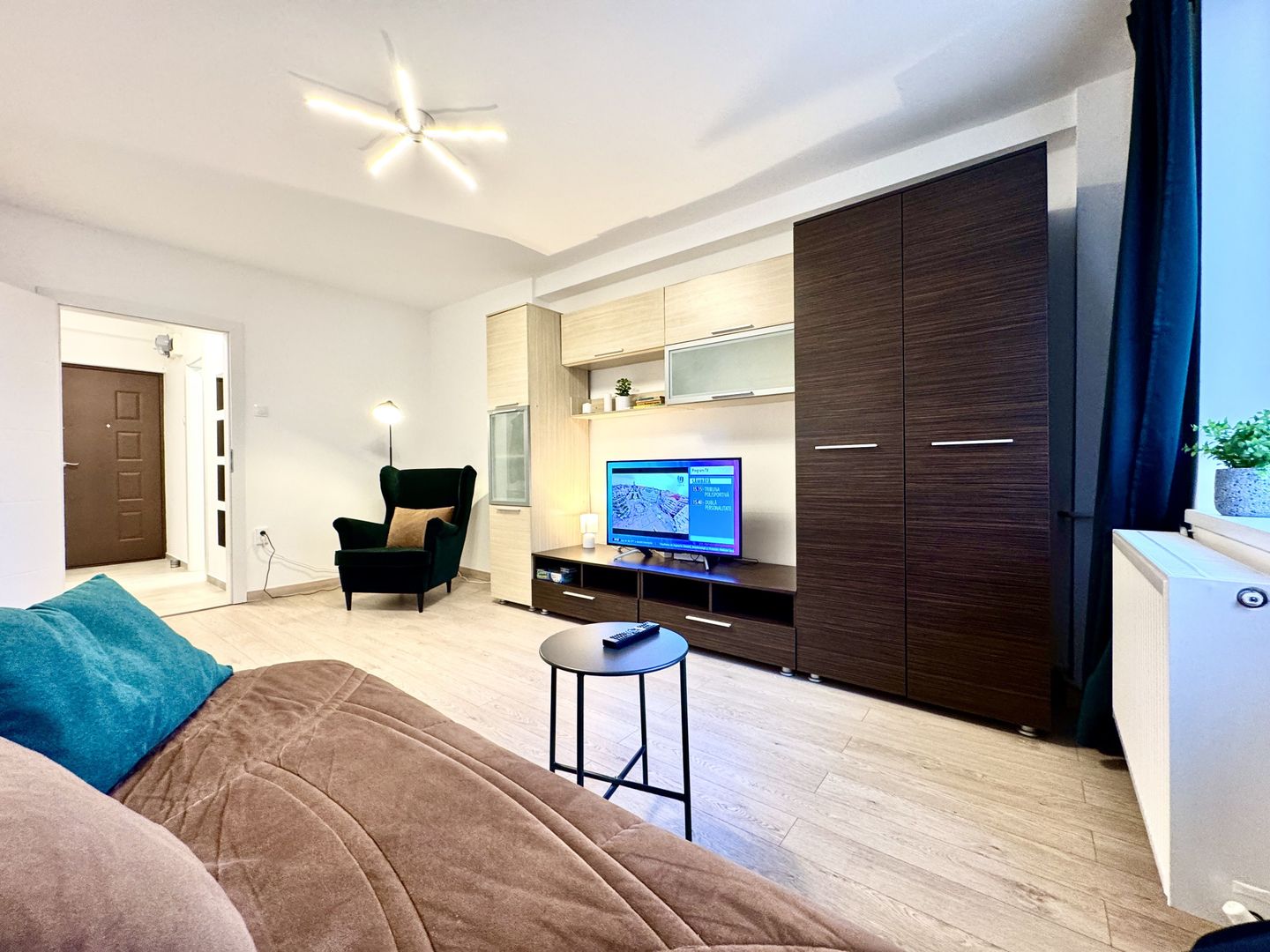 2 camere central vis-a-vis de Posta Mare - Poză 14