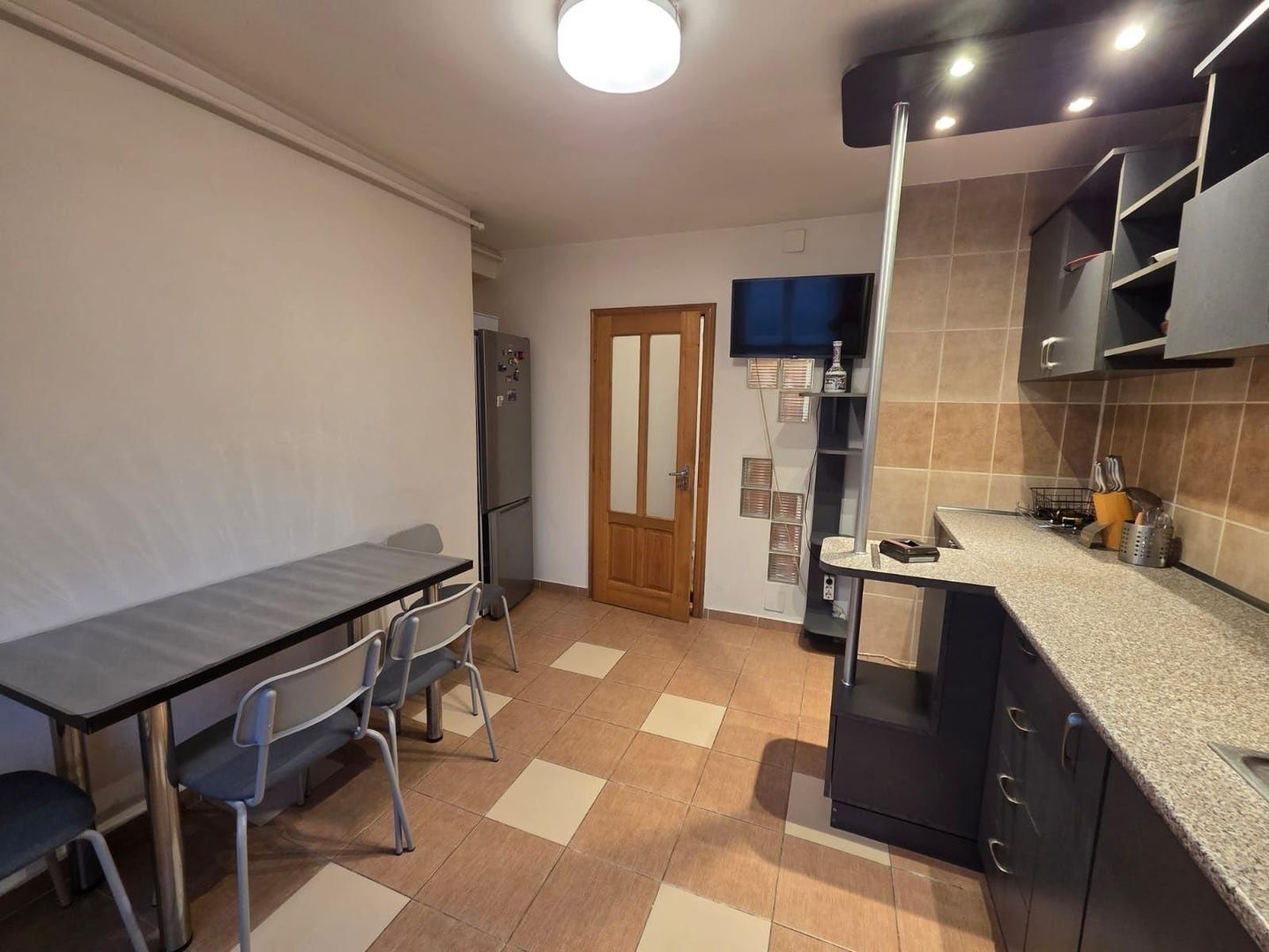 AP. 2 CAMERE PIATA SUDULUI, PET-FRIENDLY, CENTRALA, METROU 11 MINUTE - Poză 5