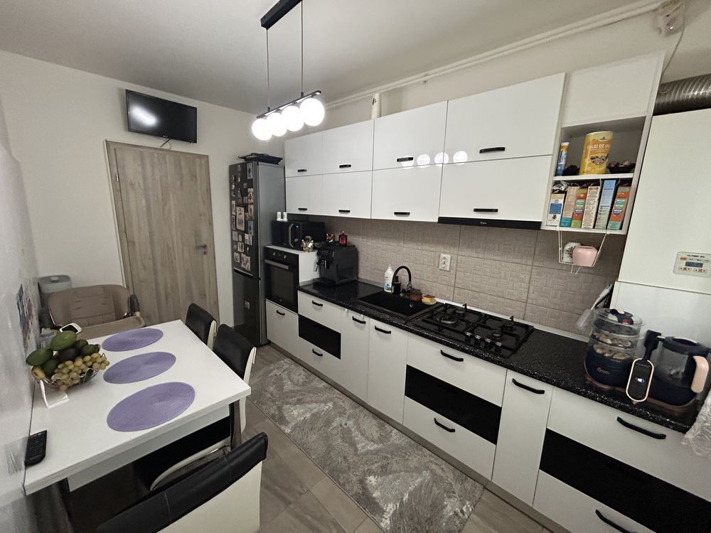 Apartament cu doua camere de vanzare - Poză 4