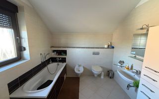 Vila cu 5 camere, garaj teren 790 mp Dumbravita (zona Cora) - Poză 4