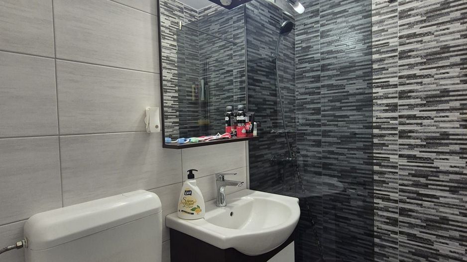 Zona Grivitei, apartament liber la vanzare - Poză 7