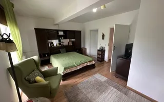 Casă / Vilă cu 5 camere zona Lunei - Poză 21