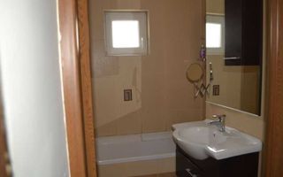 Apartament cu 2 camere decomandate, 2 balcoane, zona Aurel Vlaicu. - Poză 6