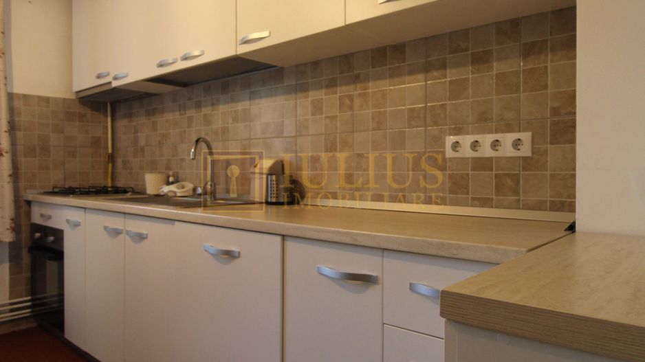 Zona Aradului, 3 camere + 2 bai, centrala proprie. - Poză 2