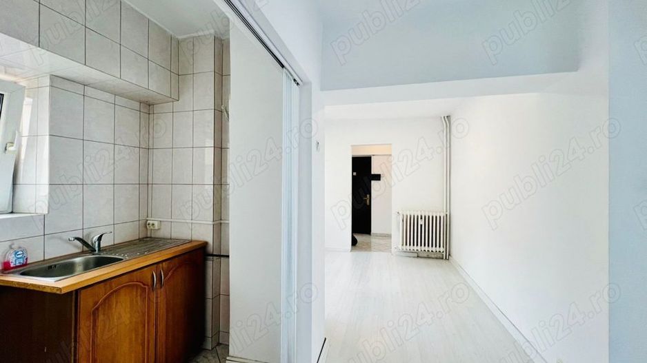 ultracentral unirii fantani   2 camere decomandate - Poză 4