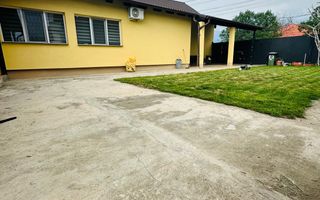 Casa individuala complet renovata- strada linistita Giarmata - Poză 10