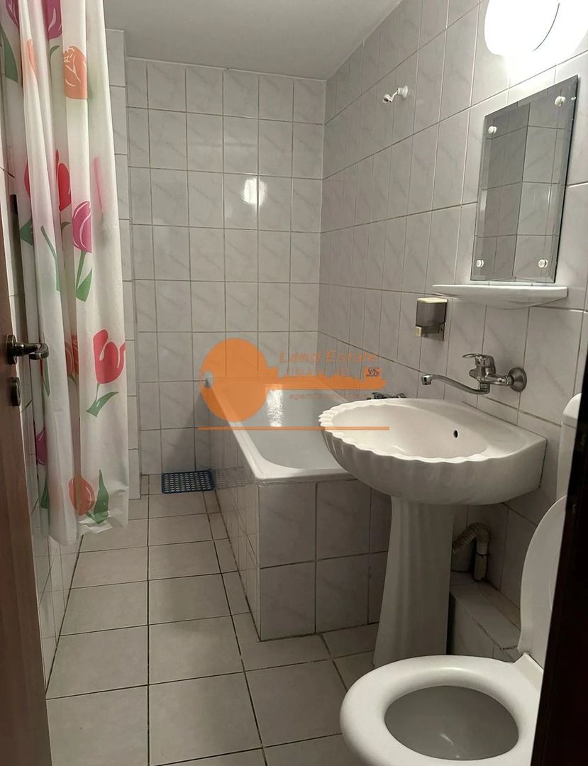 3 camere - 13 septembrie - 1987 - Poză 2