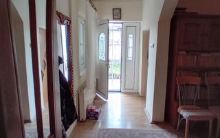 Vânzare casă de locuit cu spațiu comercial – Oportunitate excelentă! - Poză 4