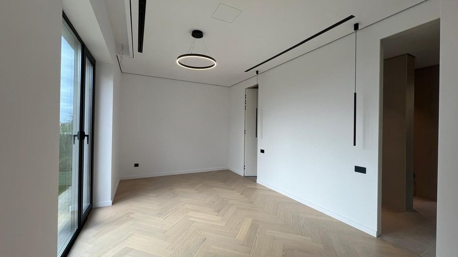 Vila eleganta | arhitectura moderna, panouri solare, finisaje premium și piscina - Poză 17