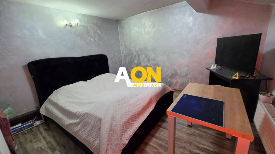 Casa 8 camere, cu 2 corpuri de cladire,  387 mp teren, zona Centru - Poză 6