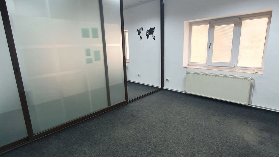 Spatiu comercial 39,22 mp + 18,17 mp pivnita + curte 18 mp - sos. Viilor - Poză 10