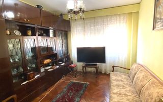 Apartament ultracentral 4 camere cu loc de parcare privat - Poză 4