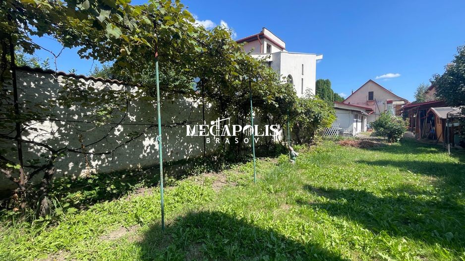 2 Case intr-o Curte/Zona Ultracentrala/Pretabil activitati Comerciale - Poză 3