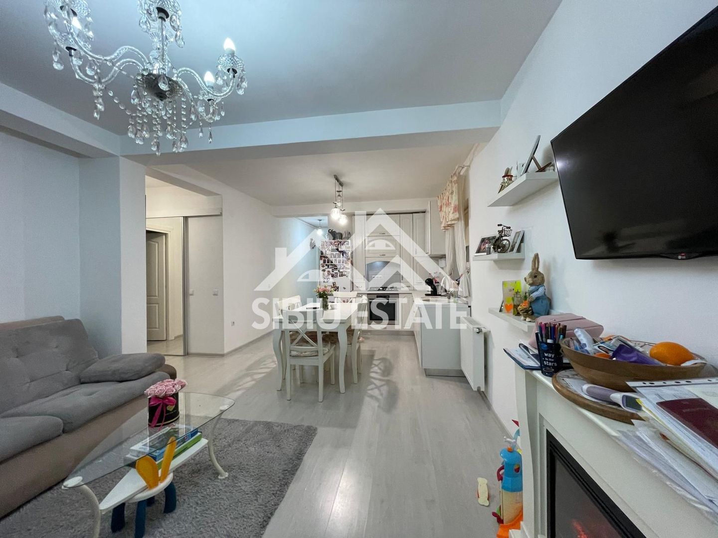 Apartament de vanzare 3 camere 2 bai gradina 74mp si parcare Selimbar - Poză 23