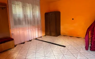 Casă cu etaj în Salonta | 996 mp | Grădină & livadă - Poză 18